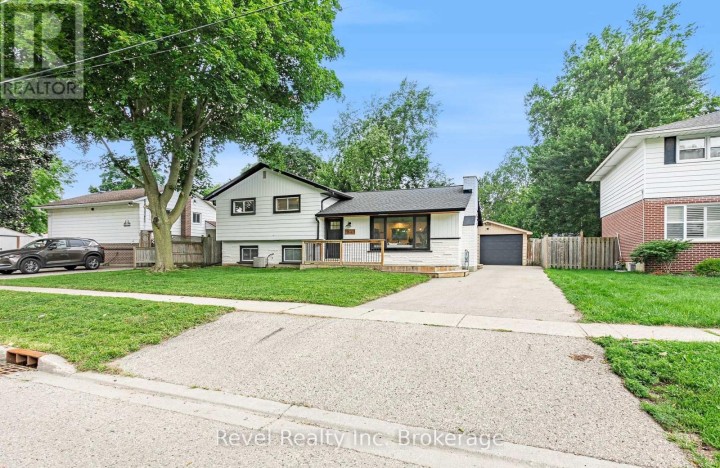 Photo 2 at 811 Hughson Street, Woodstock - North, Woodstock