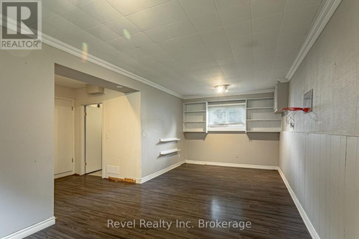 Photo 21 at 811 Hughson Street, Woodstock - North, Woodstock