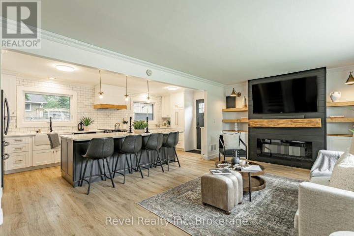 Photo 6 at 811 Hughson Street, Woodstock - North, Woodstock