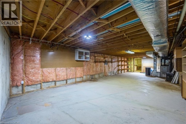 Photo 32 at 68 Royal Oak Drive, Rosedale / Gable Height, Brantford