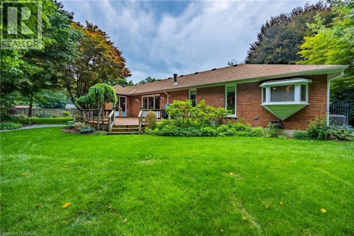 Photo 38 at 68 Royal Oak Drive, Rosedale / Gable Height, Brantford