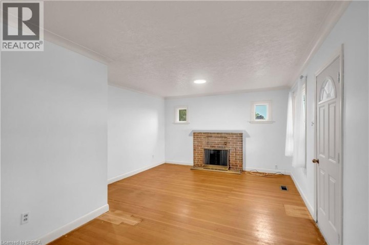 Photo 8 at 1097 W Colborne Street, Sw Rural, Brantford