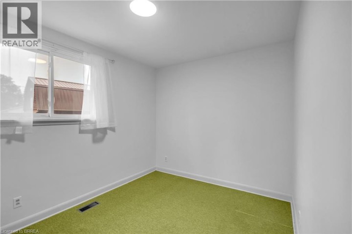 Photo 14 at 1097 W Colborne Street, Sw Rural, Brantford