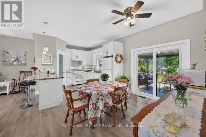 Photo 12 at 26 Stonebridge Place, Simcoe, Norfolk County