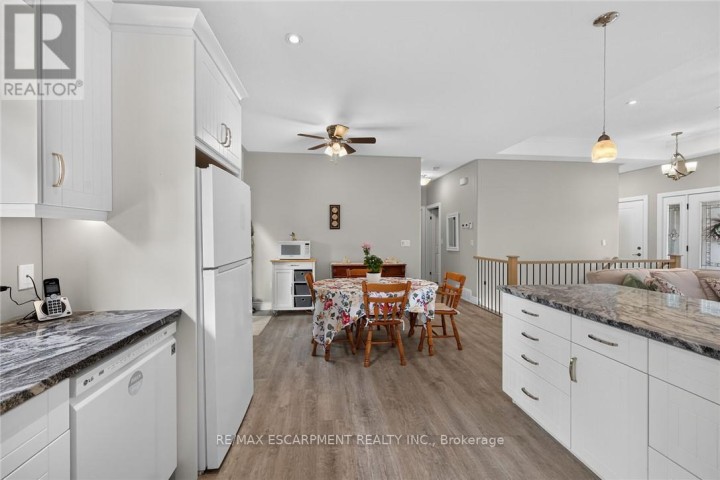 Photo 16 at 26 Stonebridge Place, Simcoe, Norfolk County