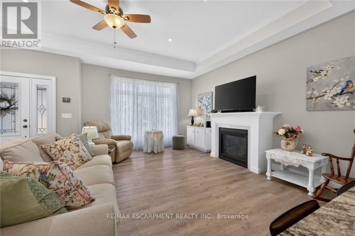 Photo 7 at 26 Stonebridge Place, Simcoe, Norfolk County