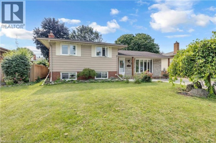 Photo 2 at 92 Brier Park Road, Brier Park, Brantford