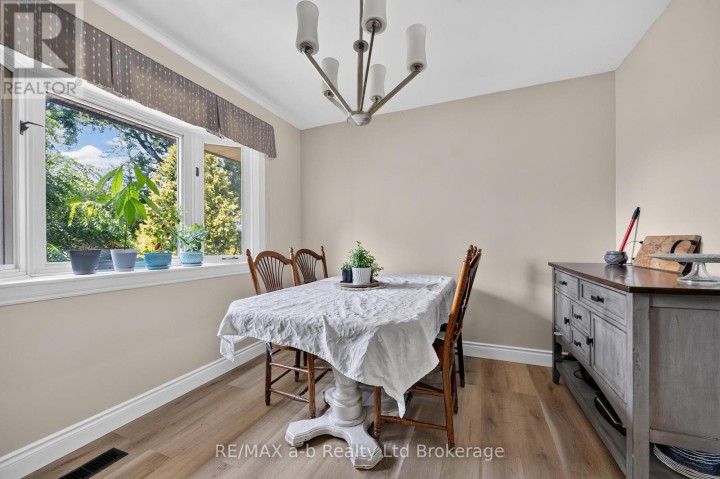 Photo 12 at 269 Ferncrest Road, Woodstock - North, Woodstock