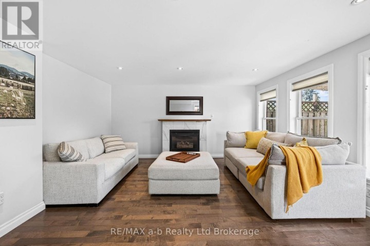 Photo 16 at 269 Ferncrest Road, Woodstock - North, Woodstock
