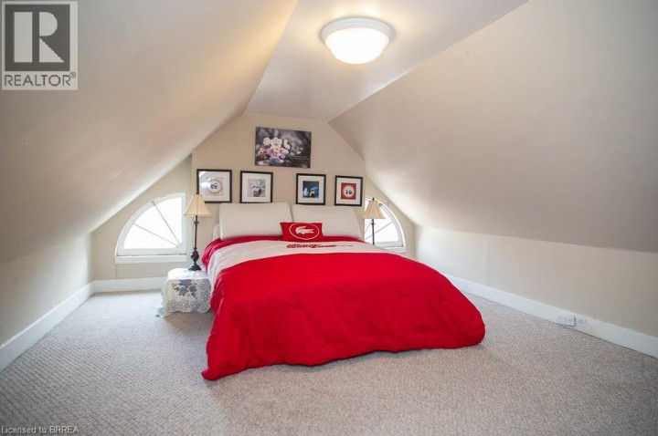 Photo 33 at 116 Dufferin Avenue, Holmedale, Brantford