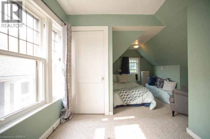 Photo 34 at 116 Dufferin Avenue, Holmedale, Brantford