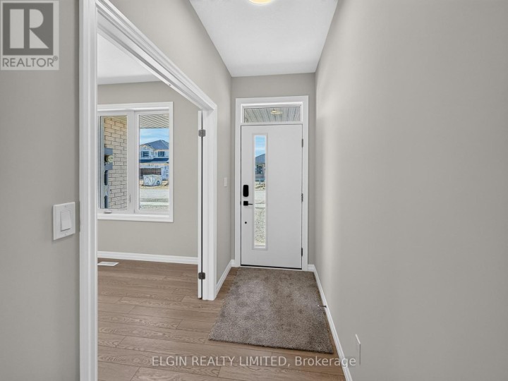 Photo 4 at 8 Finch Street, Tillsonburg