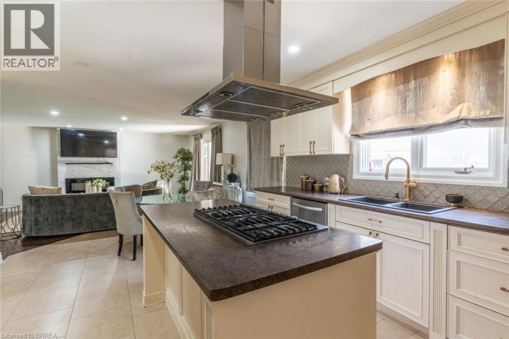 Photo 19 at 267 Memorial Drive, Cedarland, Brantford