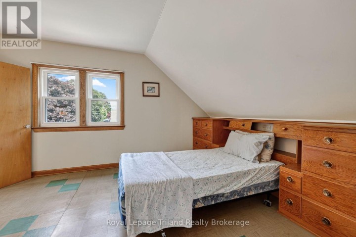 Photo 27 at 241 W Delatre Street, Ingersoll (Thamesford), Ingersoll
