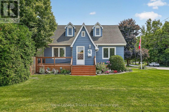 Photo 3 at 241 W Delatre Street, Ingersoll (Thamesford), Ingersoll