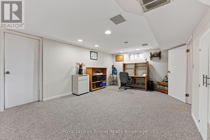 Photo 32 at 241 W Delatre Street, Ingersoll (Thamesford), Ingersoll