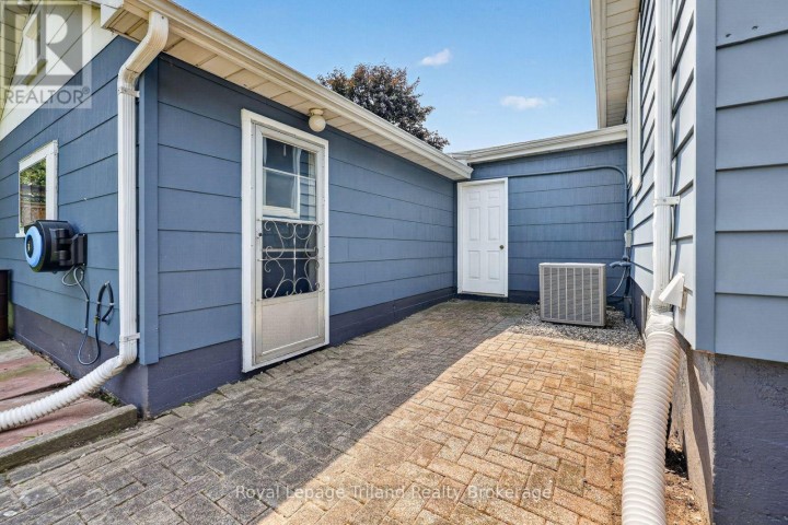 Photo 43 at 241 W Delatre Street, Ingersoll (Thamesford), Ingersoll