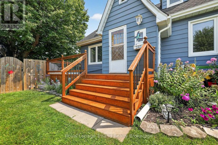 Photo 7 at 241 W Delatre Street, Ingersoll (Thamesford), Ingersoll