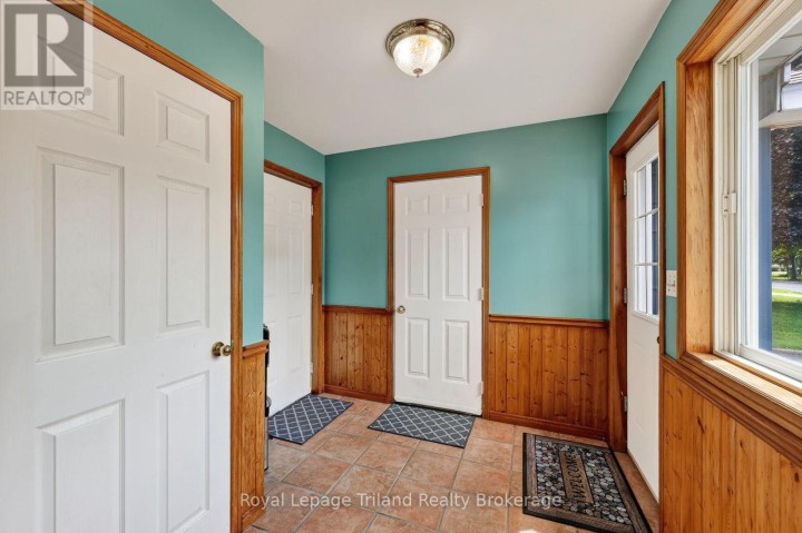 Photo 8 at 241 W Delatre Street, Ingersoll (Thamesford), Ingersoll