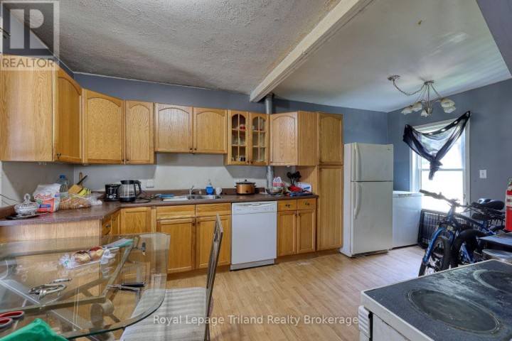 Photo 7 at 333234 Plank Line Road, Mount Elgin, South-West Oxford