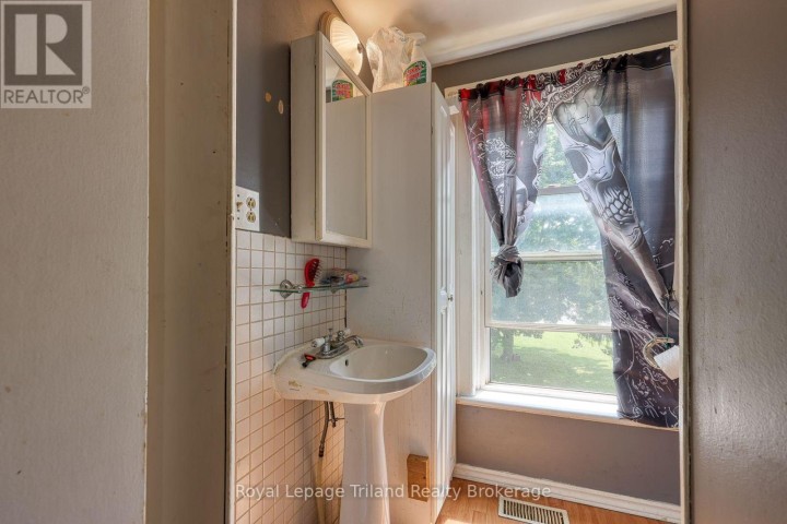 Photo 8 at 333234 Plank Line Road, Mount Elgin, South-West Oxford