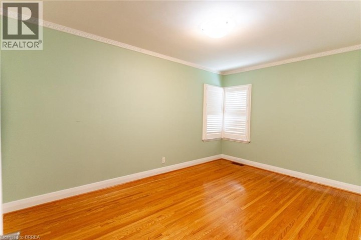 Photo 6 at 30 Proctor Avenue, Echo Place, Brantford