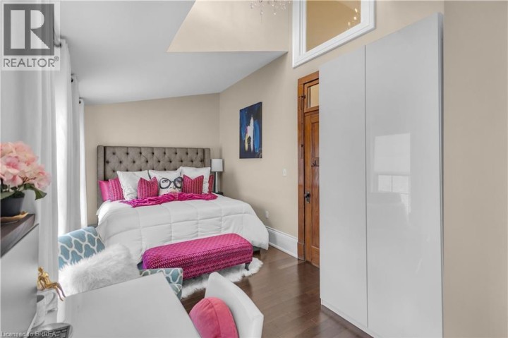 Photo 18 at 220 Sheridan Street, East Ward, Brantford