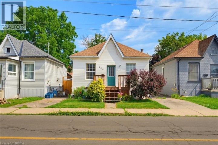 Photo 1 at 128 Mary Street, Victoria / Arthur, Brantford