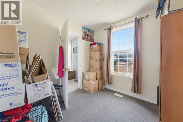Photo 11 at 128 Mary Street, Victoria / Arthur, Brantford