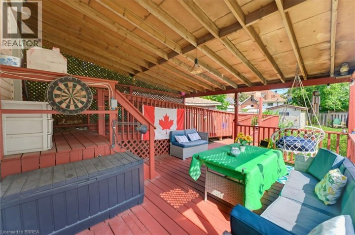 Photo 13 at 128 Mary Street, Victoria / Arthur, Brantford