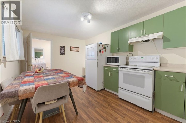 Photo 7 at 128 Mary Street, Victoria / Arthur, Brantford
