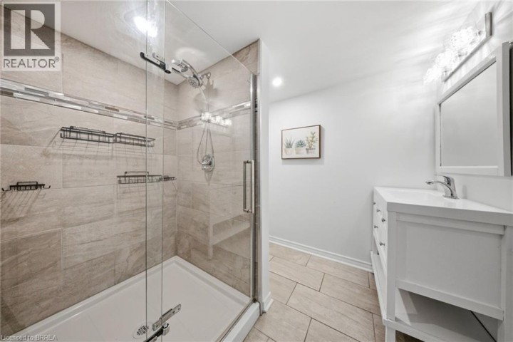 Photo 21 at 2 Frontenac Avenue, Fairview / Greenbrier, Brantford