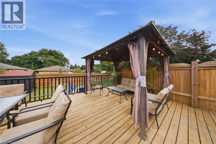 Photo 30 at 2 Frontenac Avenue, Fairview / Greenbrier, Brantford