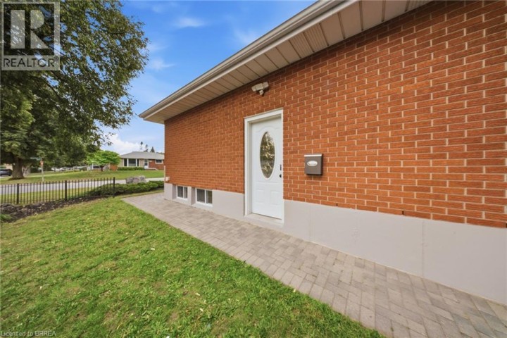 Photo 37 at 2 Frontenac Avenue, Fairview / Greenbrier, Brantford