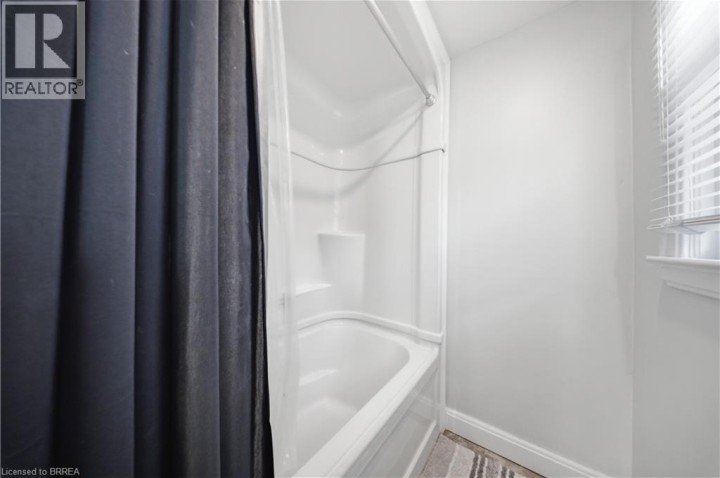 Photo 17 at 175 Grand River Avenue, Holmedale, Brantford