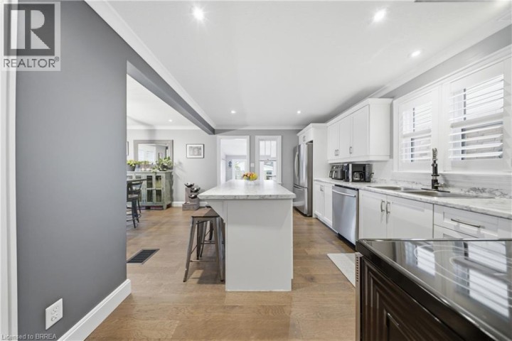 Photo 7 at 175 Grand River Avenue, Holmedale, Brantford