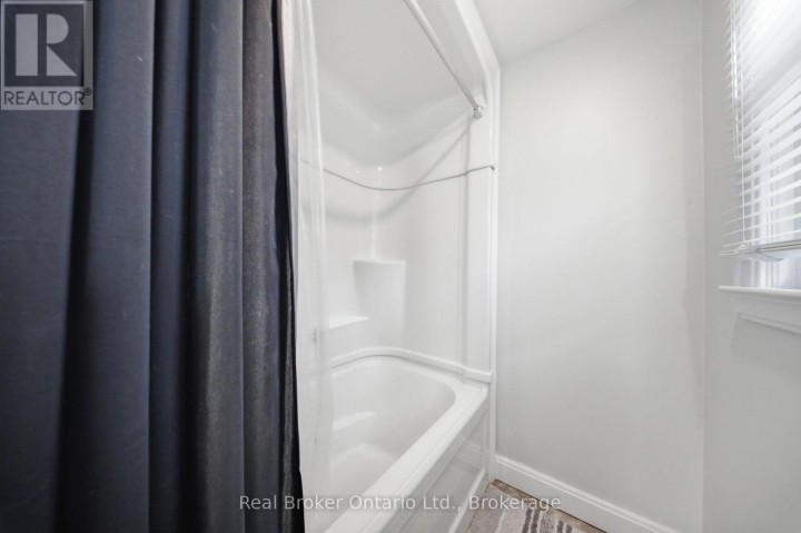 Photo 17 at 175 Grand River Avenue, Brantford