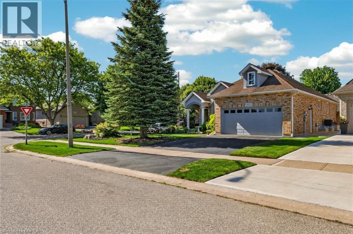 Photo 3 at 62 Varley Crescent, Northridge, Brantford