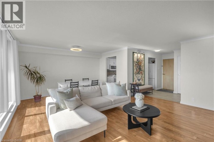 Photo 11 at 815 - 9 Bonheur Court, Brantwood Park, Brantford