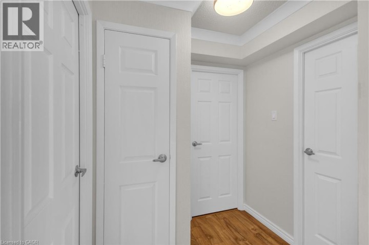 Photo 13 at 815 - 9 Bonheur Court, Brantwood Park, Brantford