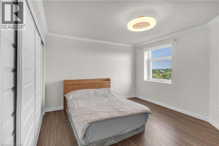 Photo 14 at 815 - 9 Bonheur Court, Brantwood Park, Brantford