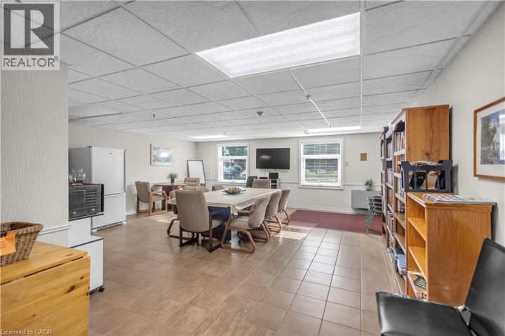 Photo 25 at 815 - 9 Bonheur Court, Brantwood Park, Brantford