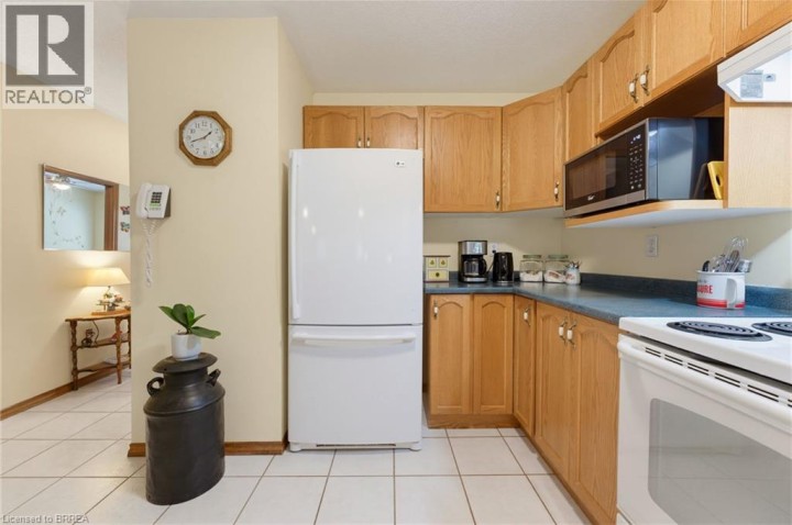 Photo 8 at 10 - 60 Whitlaw Way, Innerkip (Fair Grounds), Woodstock