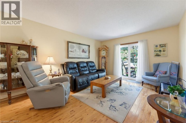 Photo 11 at 10 - 60 Whitlaw Way, Innerkip (Fair Grounds), Woodstock