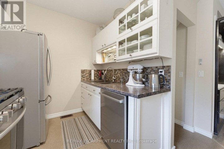 Photo 13 at 19 First Avenue, Port Dover, Norfolk County
