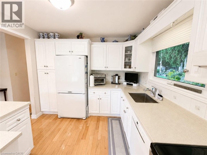 Photo 11 at 36 Oakhill Drive, Oakhill Dr, Brantford