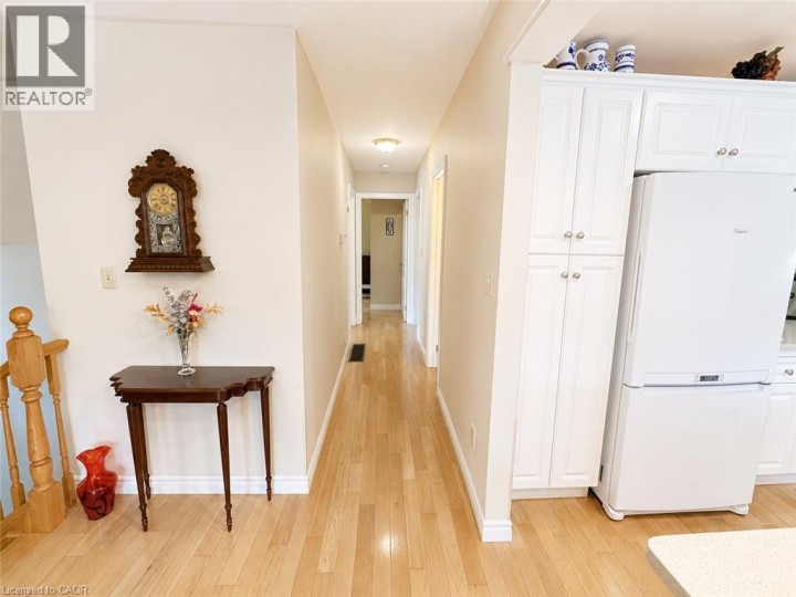 Photo 20 at 36 Oakhill Drive, Oakhill Dr, Brantford