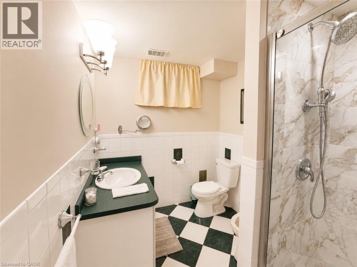 Photo 34 at 36 Oakhill Drive, Oakhill Dr, Brantford