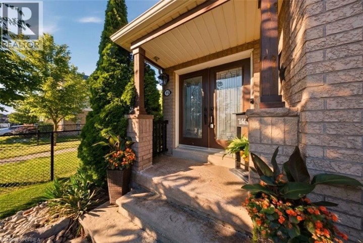 Photo 4 at 75 Hunter Way, Empire, Brantford