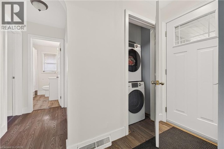 Photo 18 at 18 Willowdale Street, Oakhill Dr, Brantford